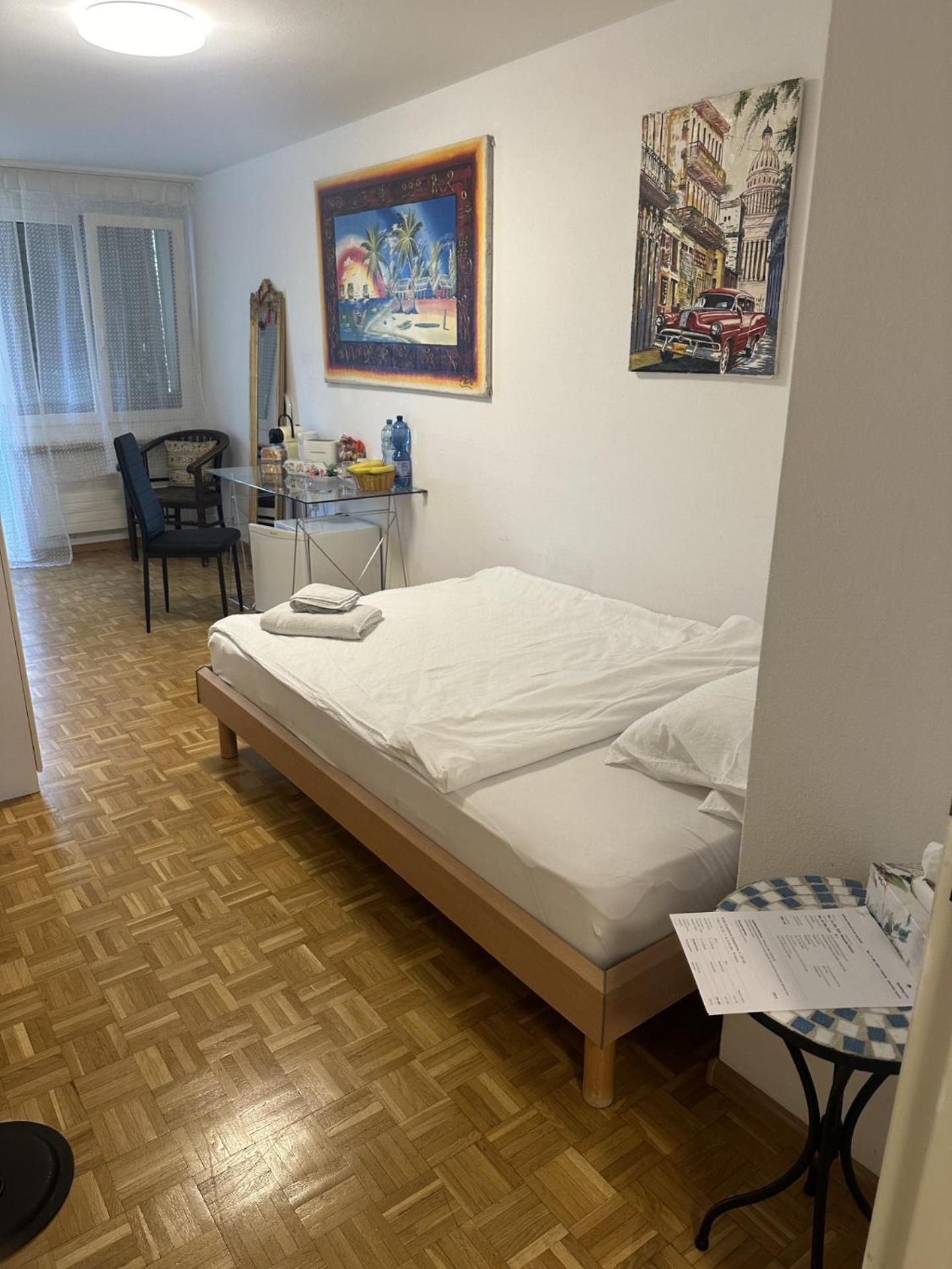 Schoenes Zimmer In Der City Bâle Extérieur photo